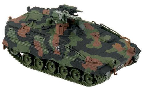MICV Marder in camo<br /><a href='images/pictures/Roco/775.jpg' target='_blank'>Full size image</a>